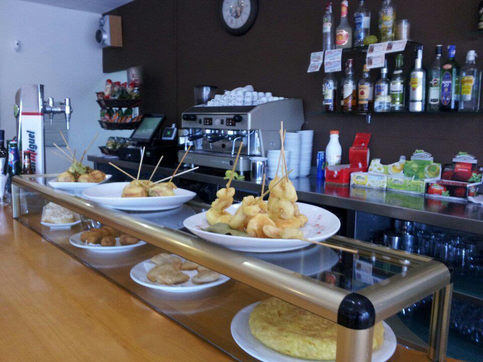 Hotel El Comendador Anon ภายนอก รูปภาพ